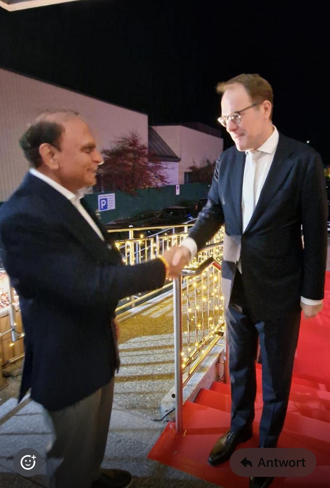Begrüßung beim Diwalifest